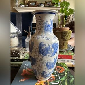 Chinoiserie Vase KOI VASE Rare Vintage Blue White Spring Decor Nancy Meyers look